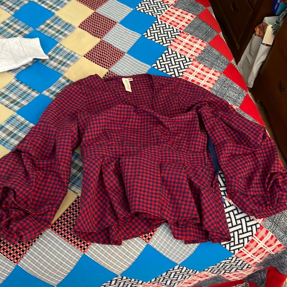 Women’s checkered pattern blouse